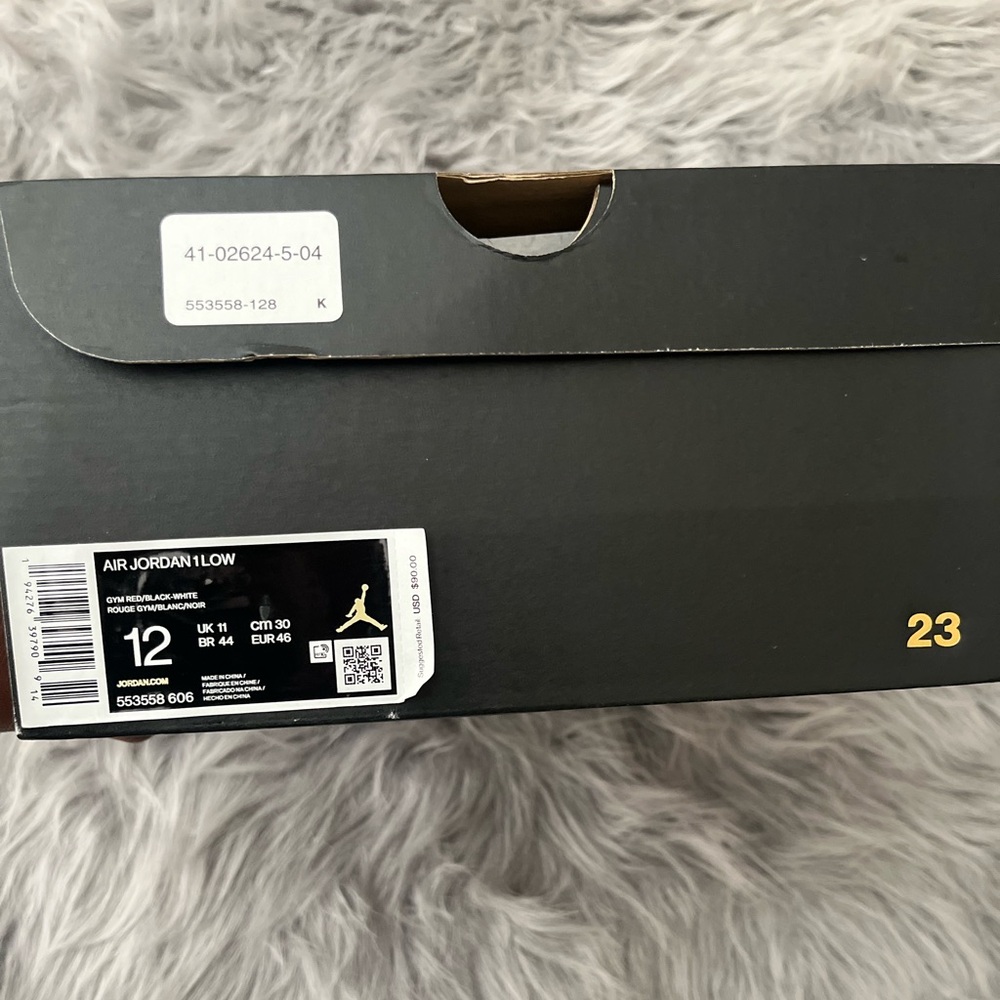 New Jordan 1 Low Reverse Bred - Picture 8 of 10